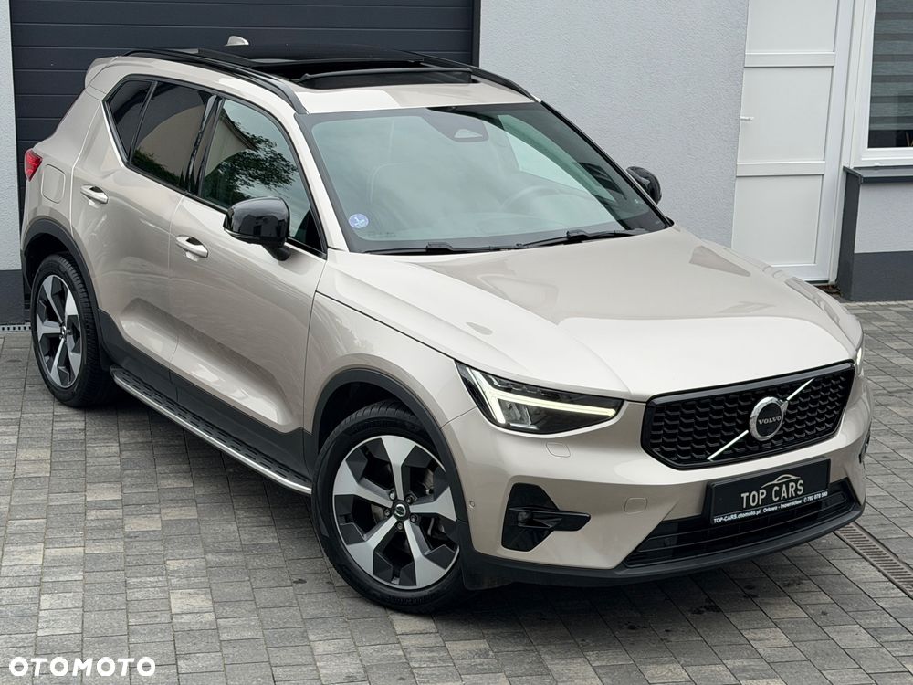 Volvo XC 40 B4 AWD Ultimate Dark - 16