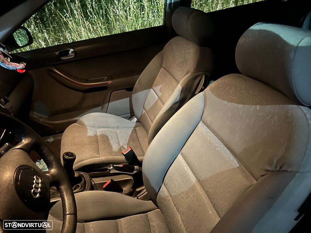 Audi A3 1.6 Ambition - 8
