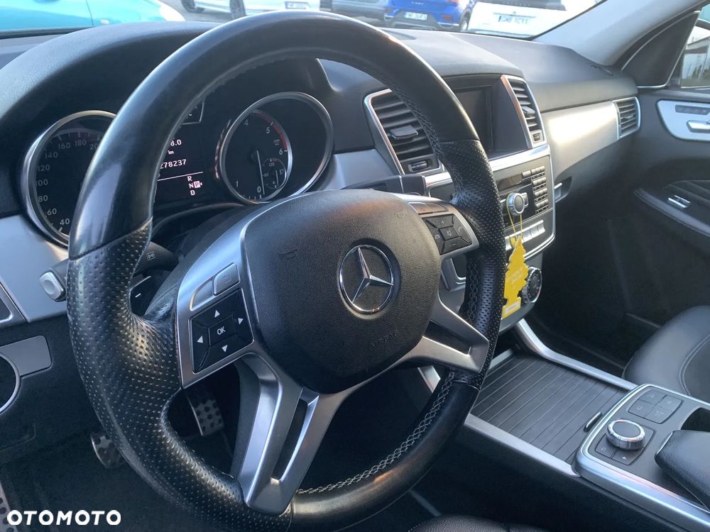 Mercedes-Benz ML 350 BlueTEC 4MATIC 7G-TRONIC - 16