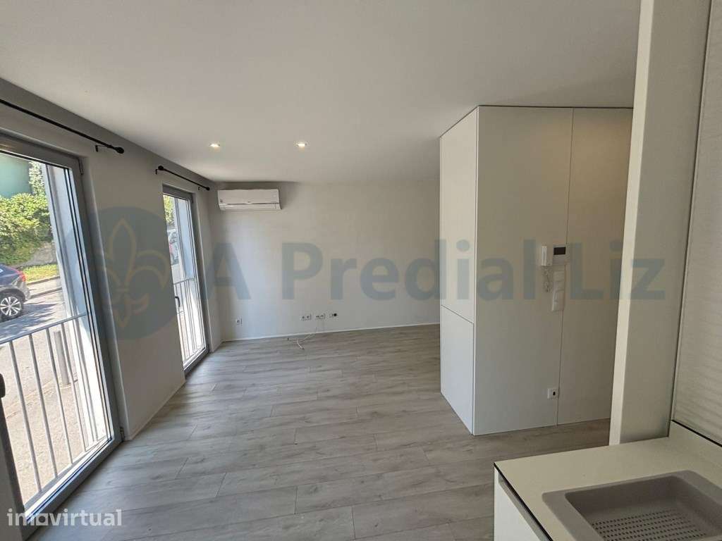 Apartamento T0 - Junto ao Palácio de Cristal / Santo António / ICBAS - Grande imagem: 5/26