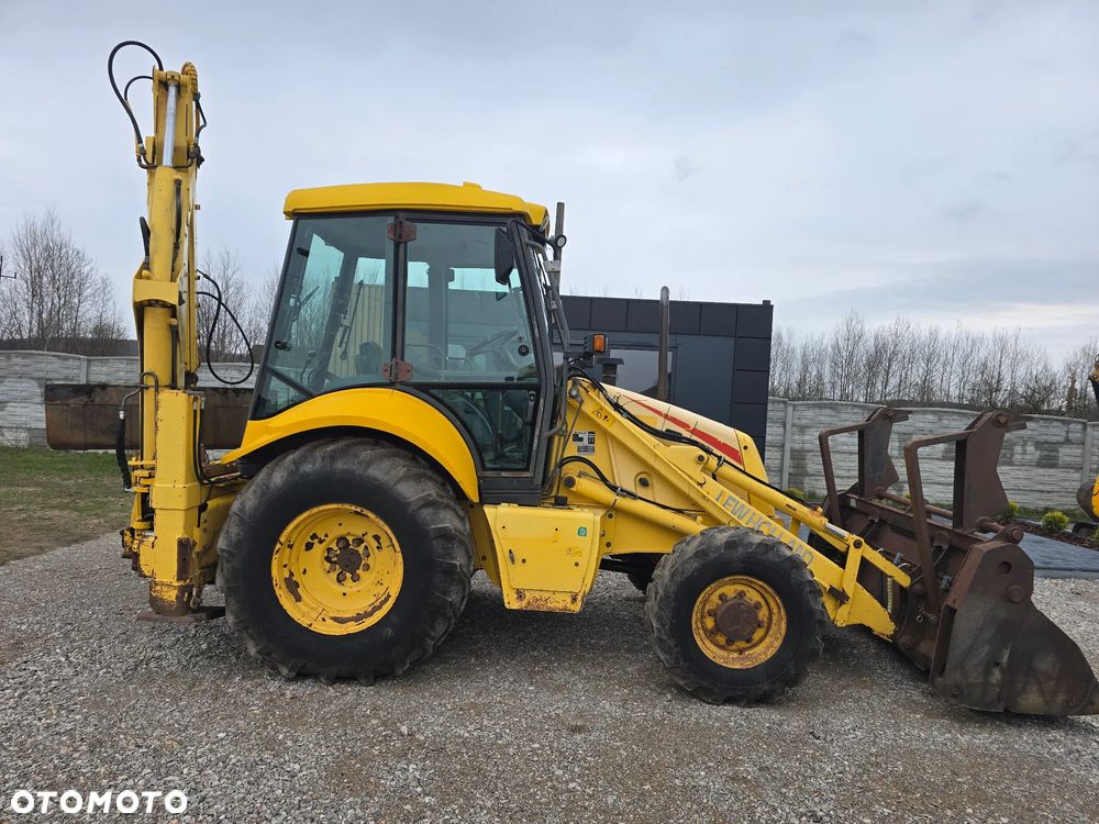 New Holland - 12