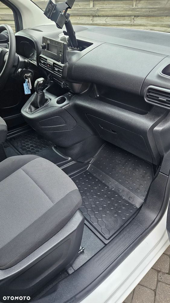 Citroën BERLINGO - 11