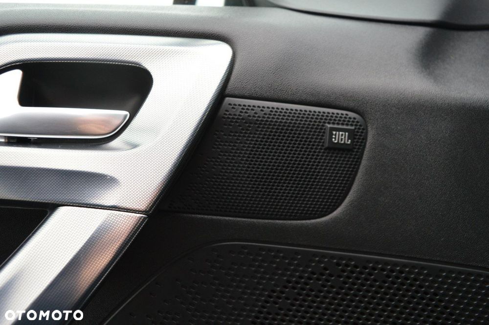 Peugeot 2008 1.2 Pure Tech Style EU6 - 38