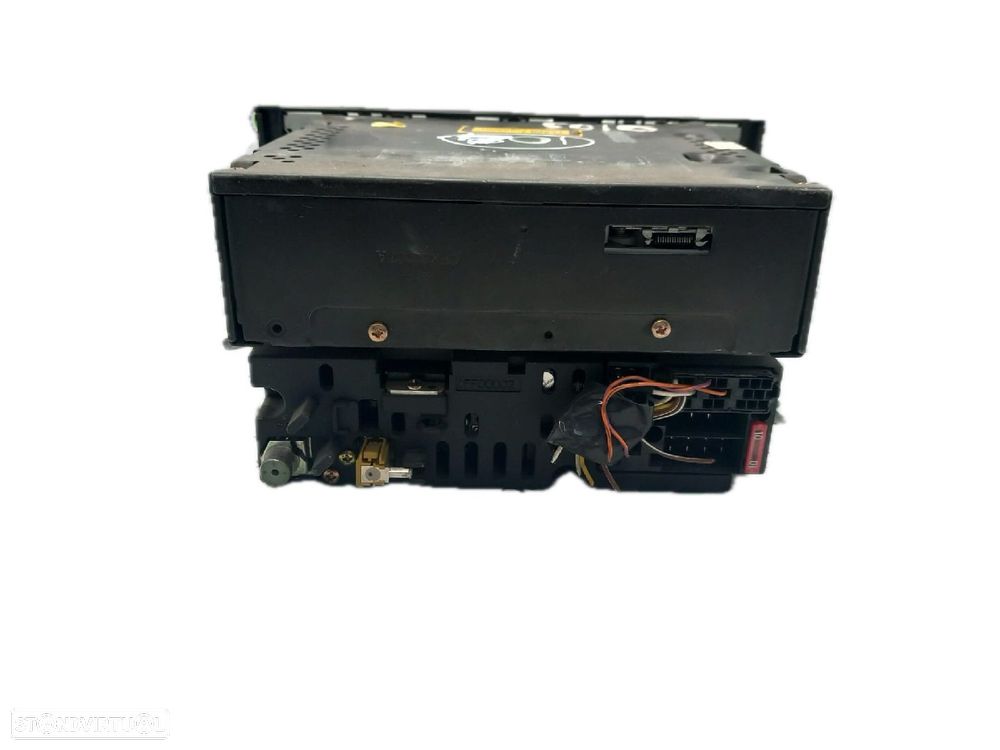 Rádio Audi A4 (8E2, B6) - 6