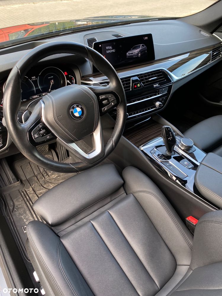 BMW Seria 5 530i GPF Luxury Line sport - 21
