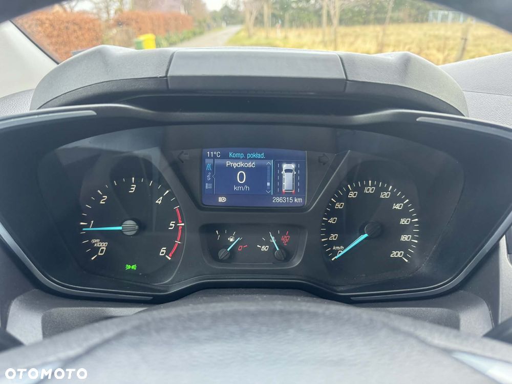 Ford TRANSIT CUSTOM - 9