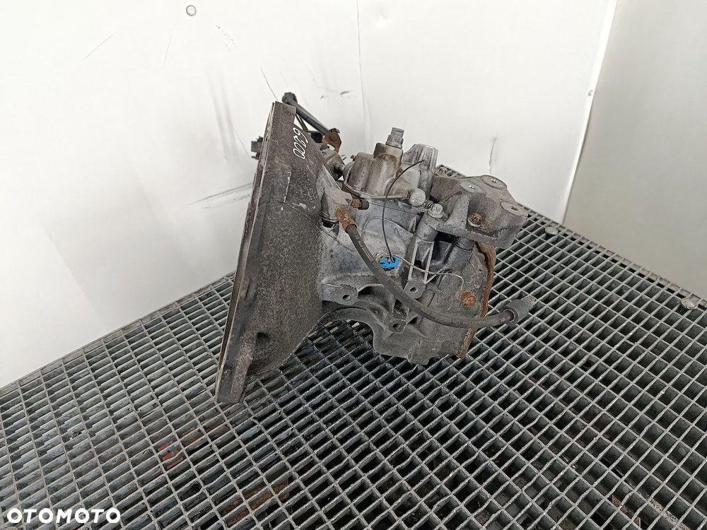 SKRZYNIA BIEGÓW MANUALNA 5 OPEL ASTRA G F17 1.6 16V - 5
