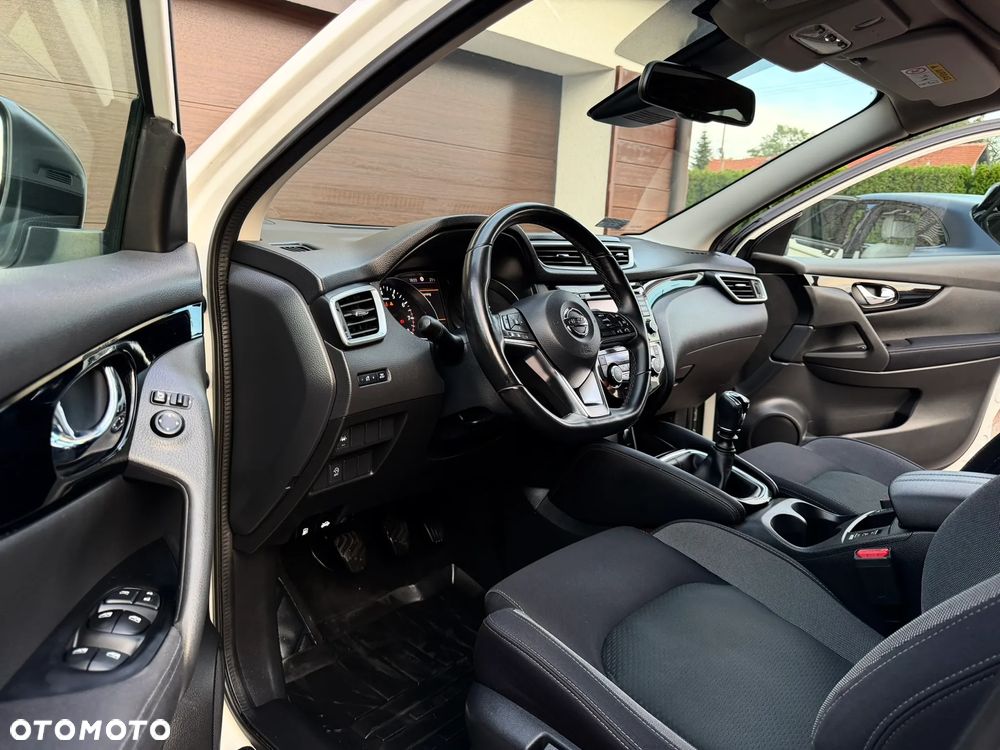 Nissan Qashqai 1.3 DIG-T Tekna+ - 10