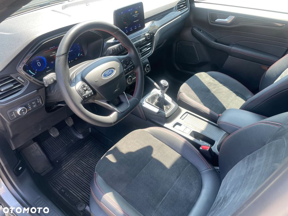 Ford Kuga 1.5 EcoBoost FWD ST-Line X - 10