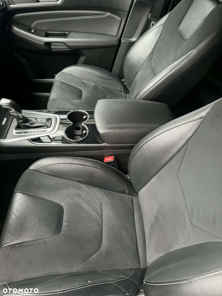 Ford S-Max - 16
