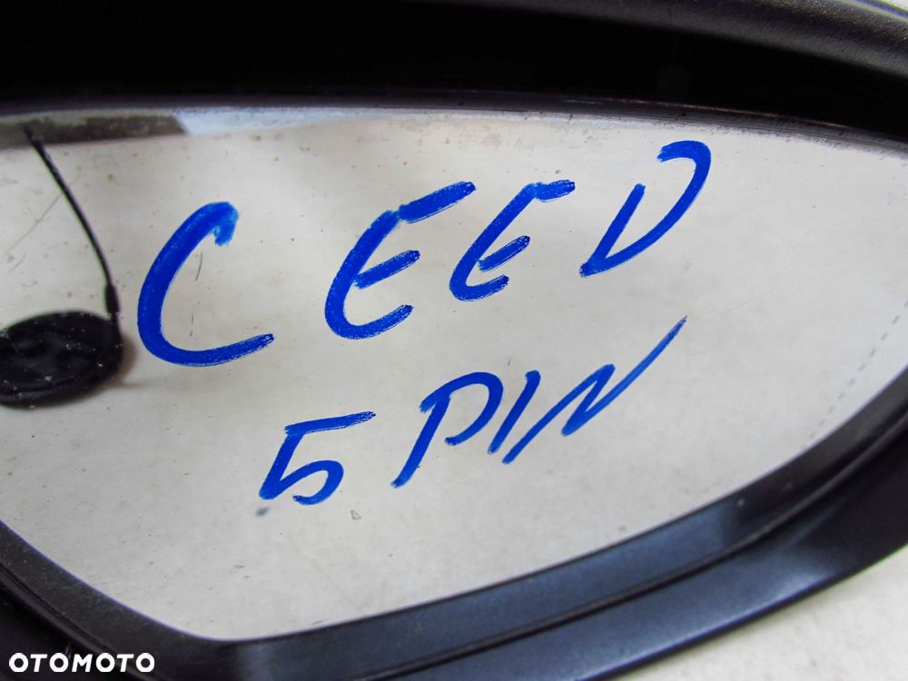 KIA CEE'D CEED II LIFT 15-18 LUSTERKO PRAWE EUROPA 023790 USZKODZONE 5 PIN - 7
