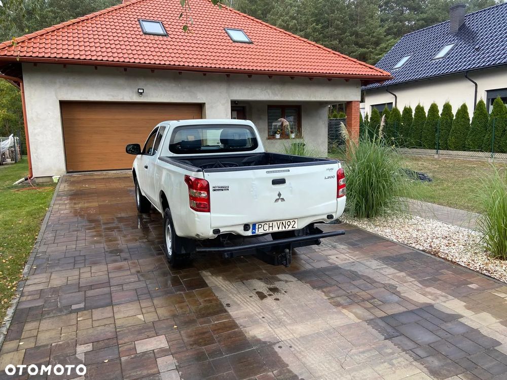 Mitsubishi L200 2016 photo 5