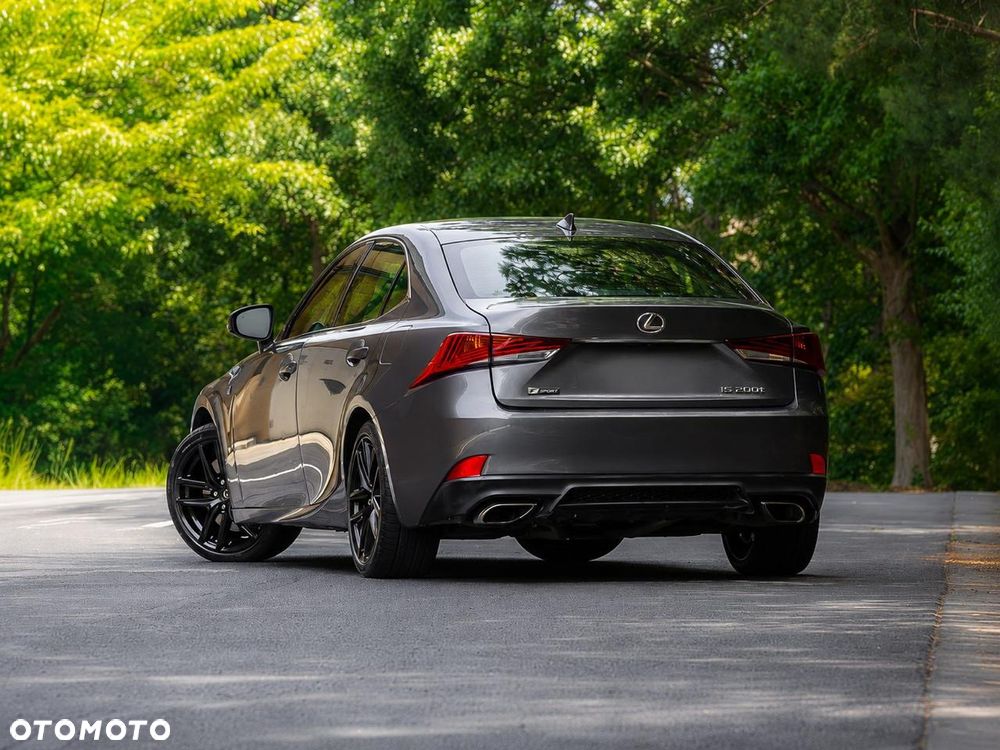 Lexus IS 200t F Sport - 3