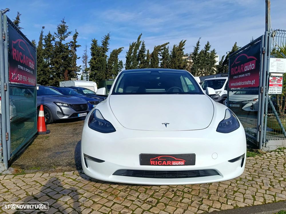 Tesla Model Y Long Range Dual Motor AWD - 2