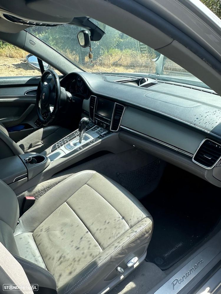 Porsche Panamera 3.0 V6 - 6