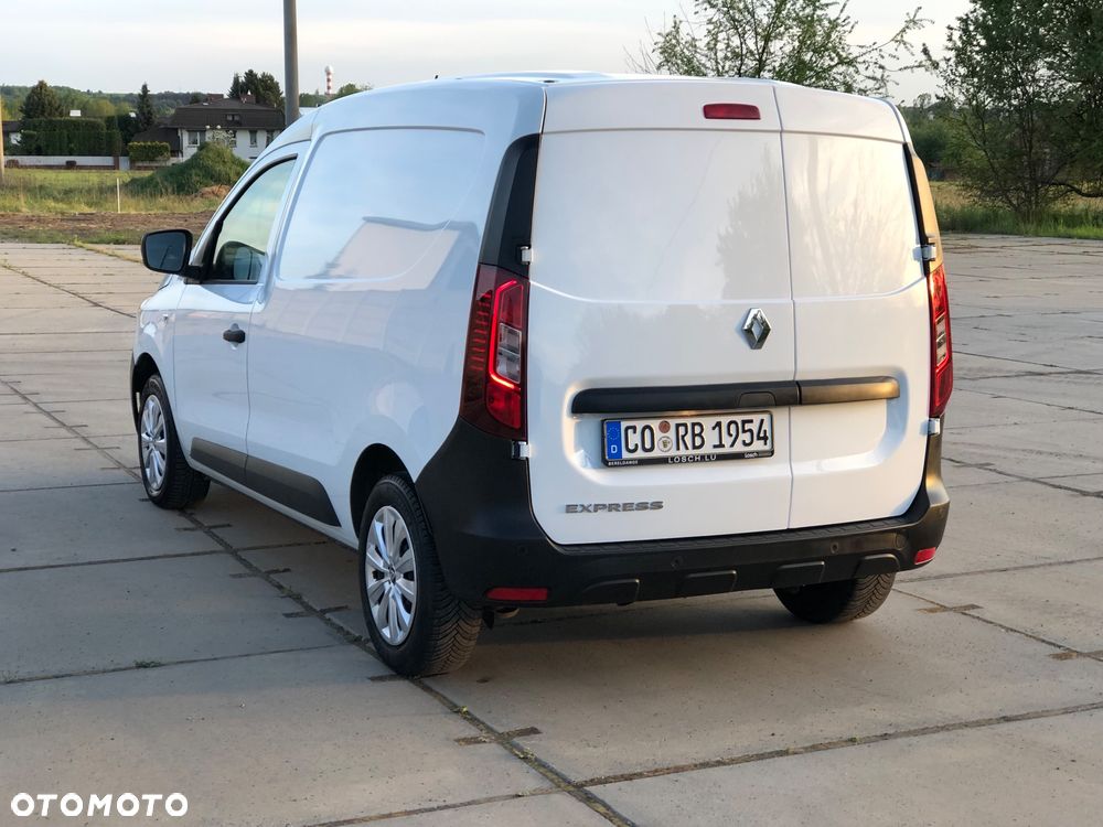 Renault Express - 15