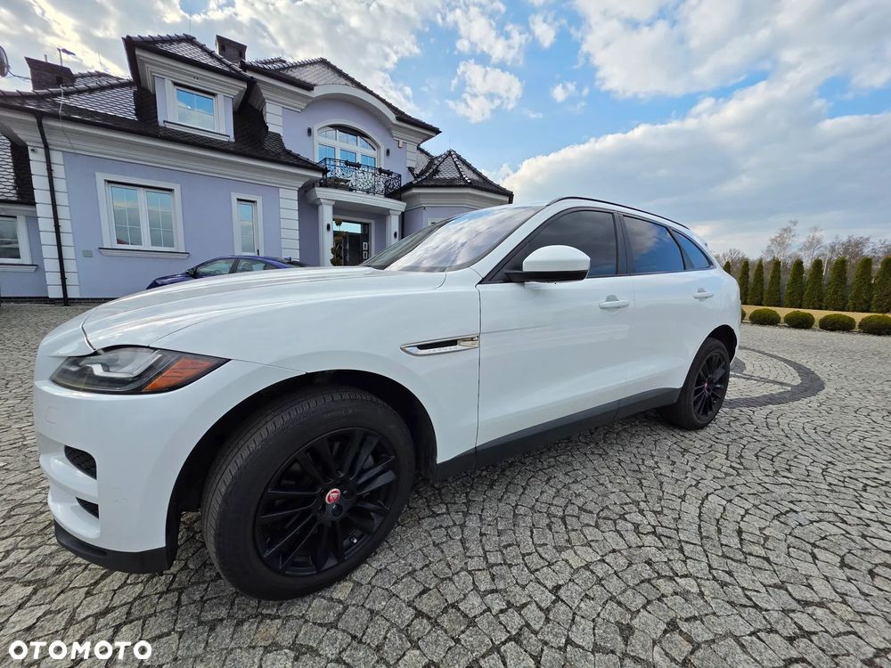 Jaguar F-Pace - 24