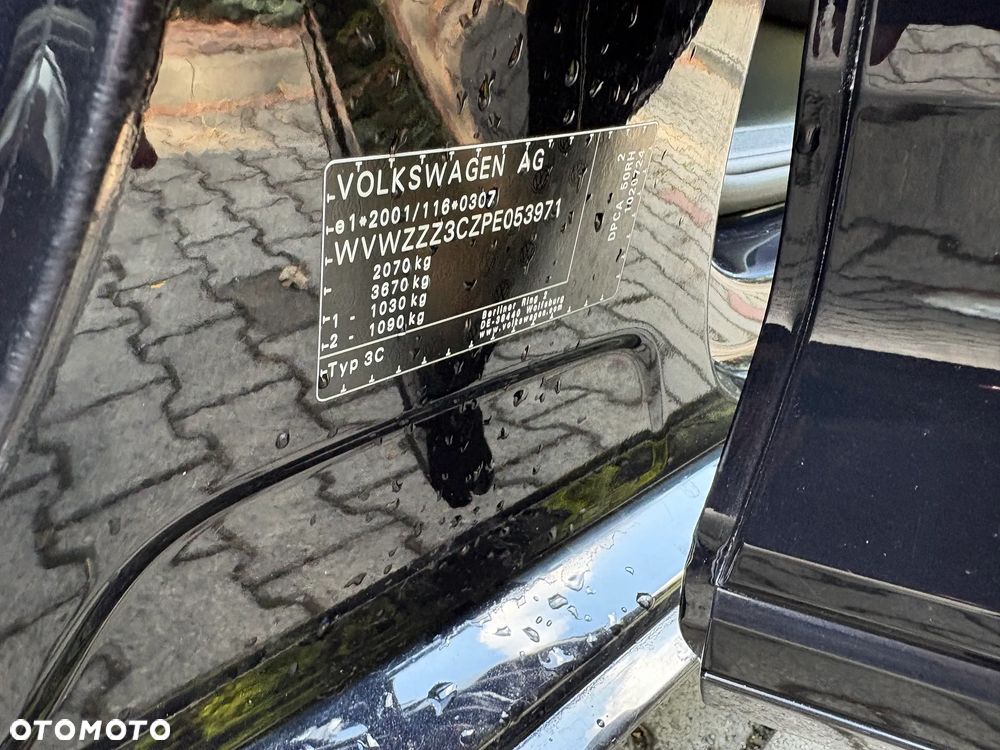 Volkswagen Passat - 10