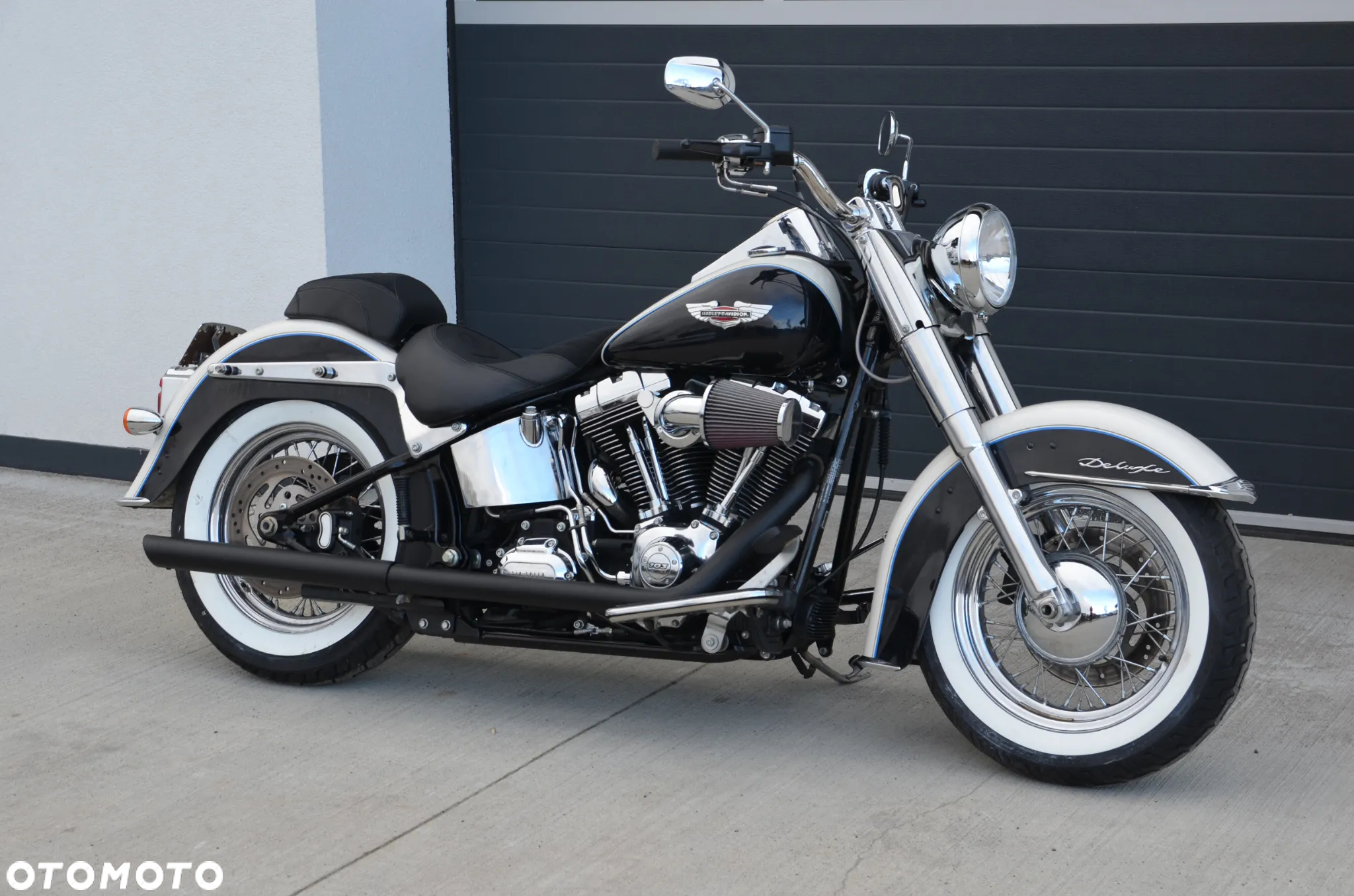Harley-Davidson Softail Deluxe - 12