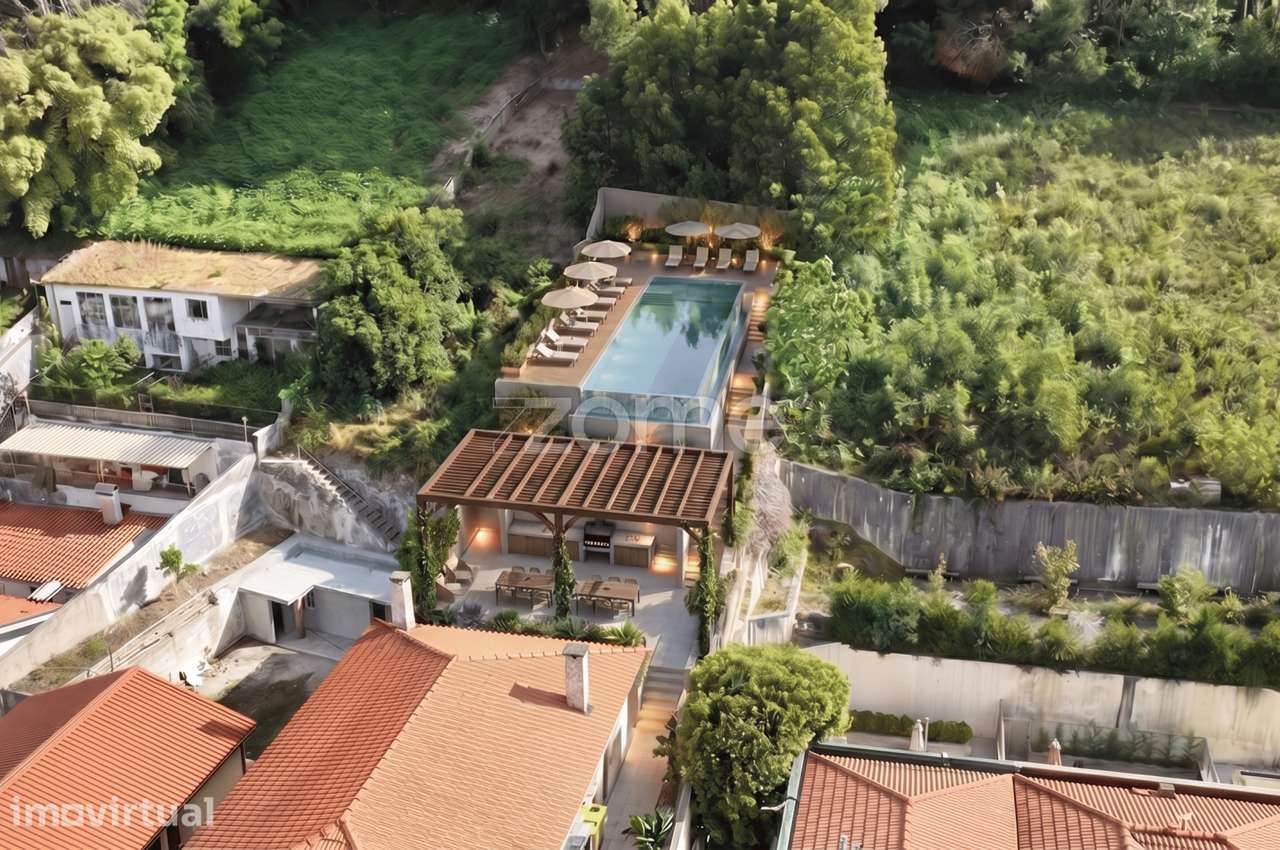 Prédio para Investimento com 4 Habitações e Armazém em Gaia - Grande imagem: 4/27