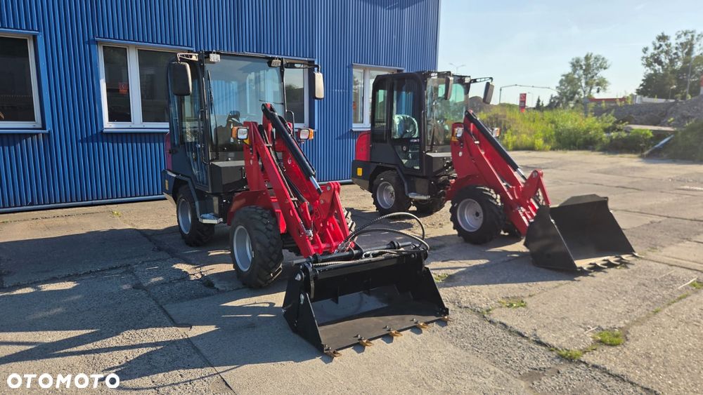 Kubota LOADER TRADER - 8
