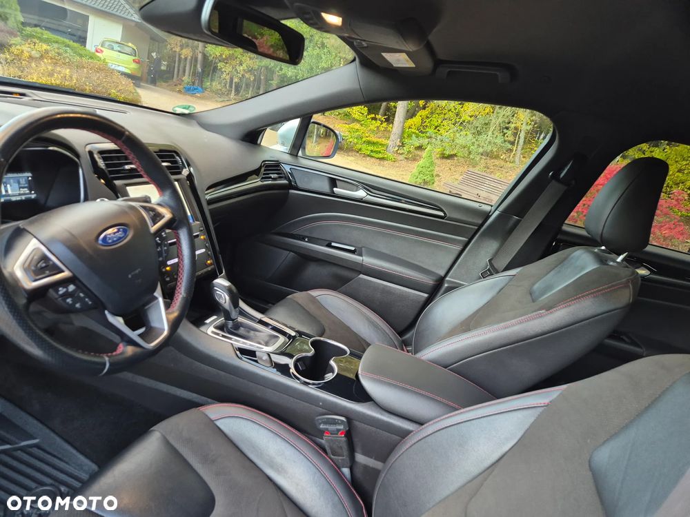 Ford Mondeo Turnier 2.0 Ti-VCT Hybrid ST-Line - 28