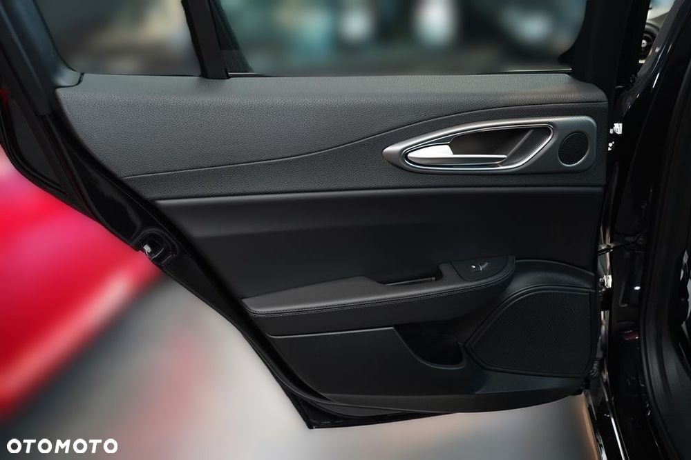 Alfa Romeo Giulia 2.0 Turbo Veloce Q4 - 7