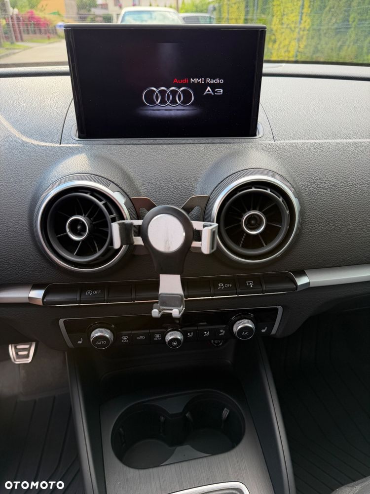 Audi A3 Sportback 1.2 TFSI Attraction - 8