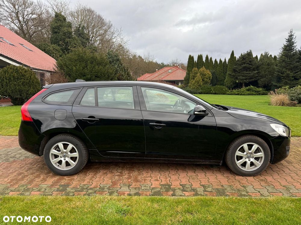 Volvo V60 ver-d2-kinetic - 7