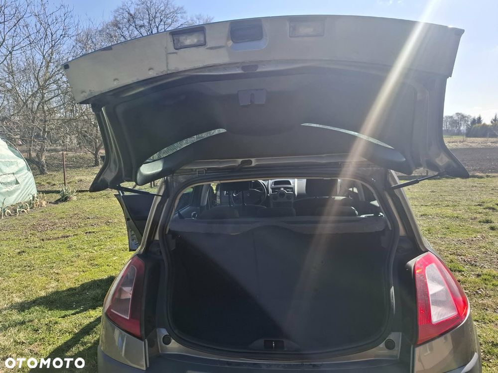 Renault Megane 2.0 Dynamique - 6