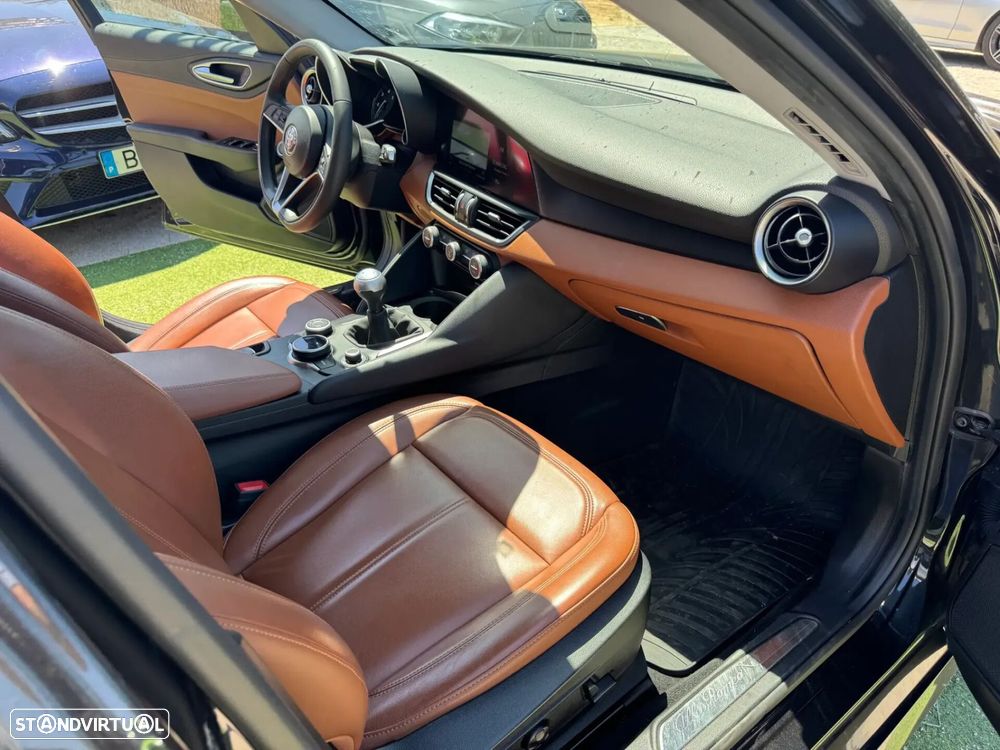 Alfa Romeo Giulia 2.2 Super - 20