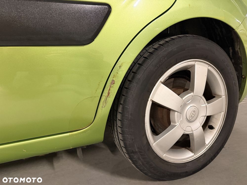 Kia Rio - 19