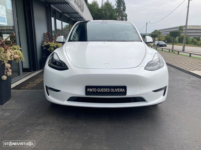 Tesla Model Y Long Range Dual Motor AWD - 2