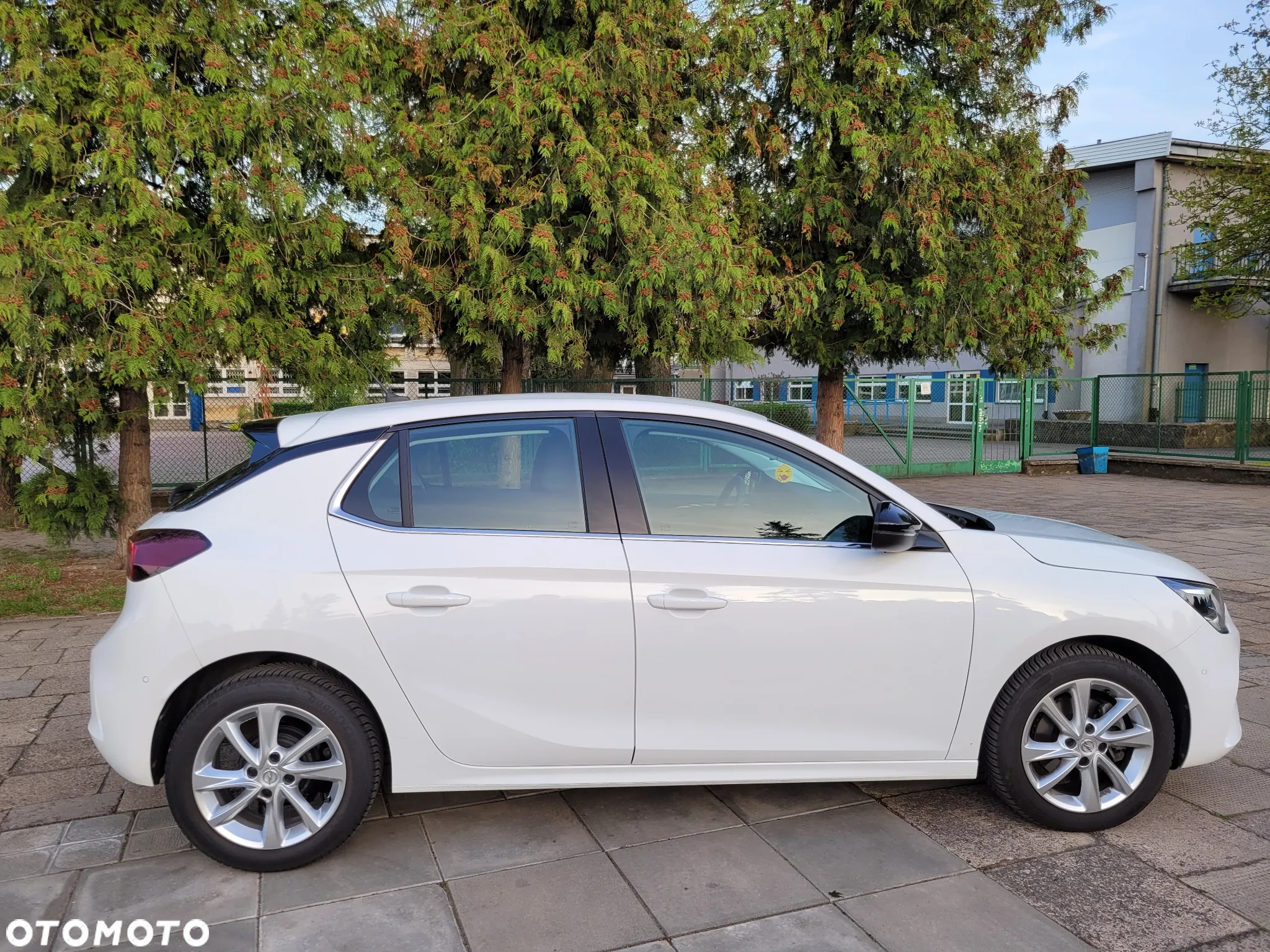 Opel Corsa 1.2 Elegance S&S - 13