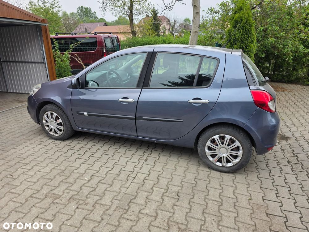 Renault Clio 1.5 dCi Pack Dynamique - 2