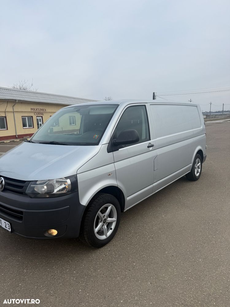 Volkswagen Transporter - 1