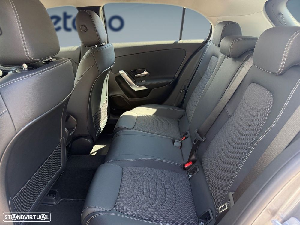 Mercedes-Benz A 250 e - 9