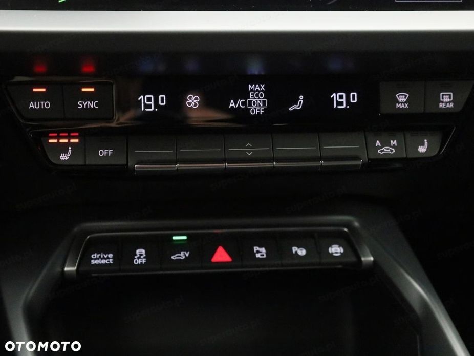 Audi A3 Sportback - 12