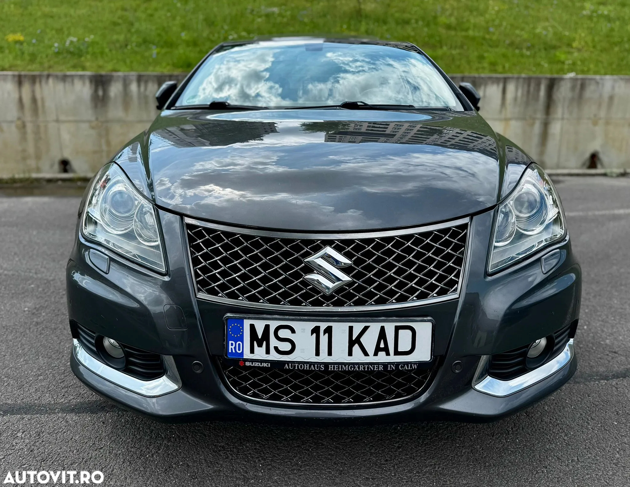 Suzuki Kizashi 2.4 4x2 Sport - 16