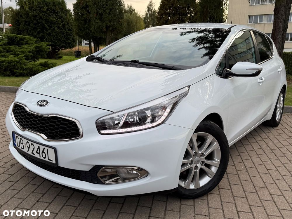 Kia Ceed 1.4 CVVT Dream Team Edition - 19