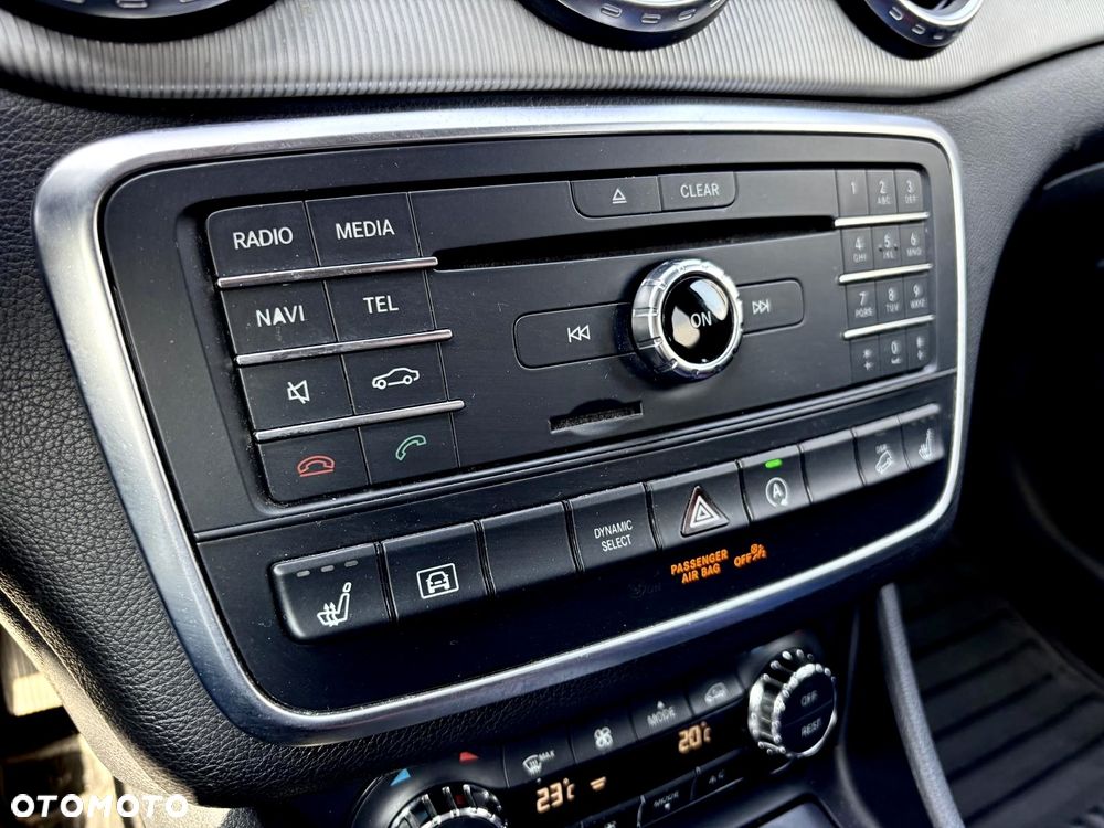 Mercedes-Benz GLA 250 4-Matic - 13