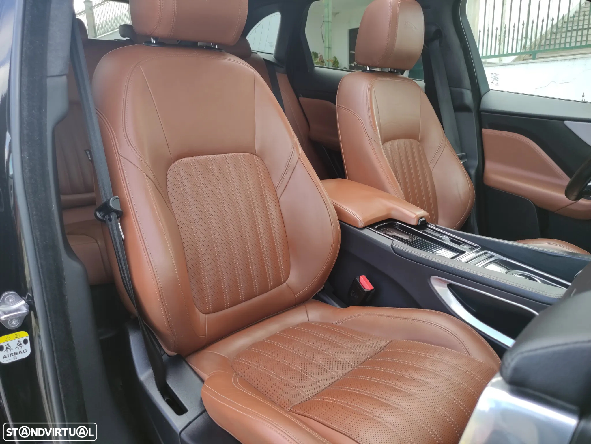 Jaguar F-Pace 2.0 i4D Portfolio Aut. - 13