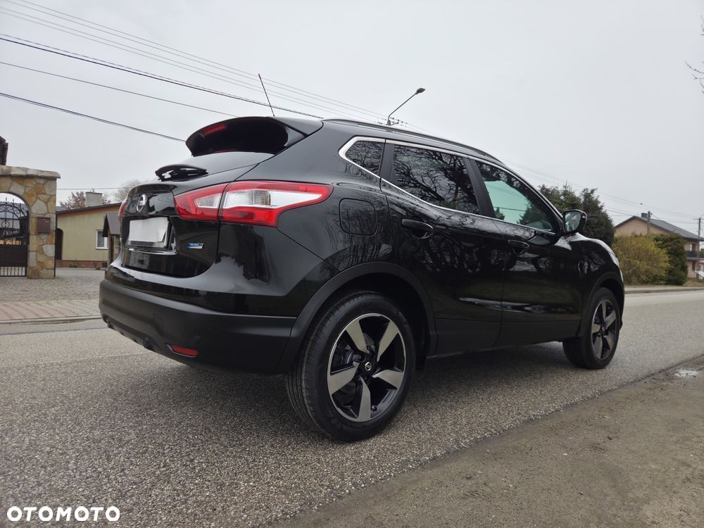 Nissan Qashqai 1.5 dCi 360 - 6