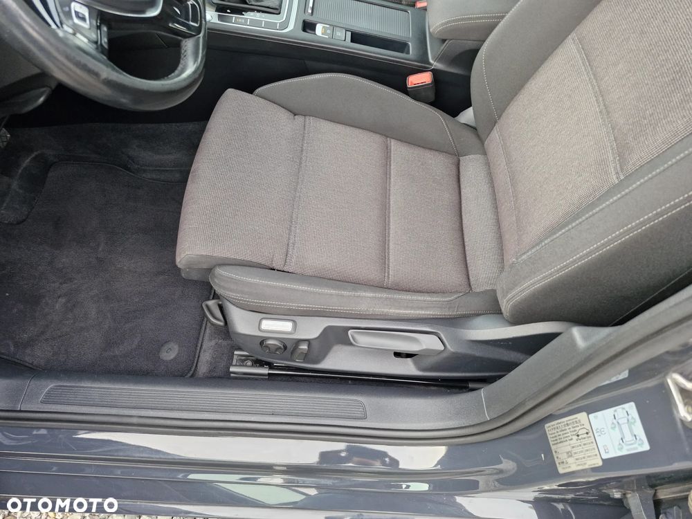 Volkswagen Passat 2.0 TDI BMT Comfortline DSG - 11