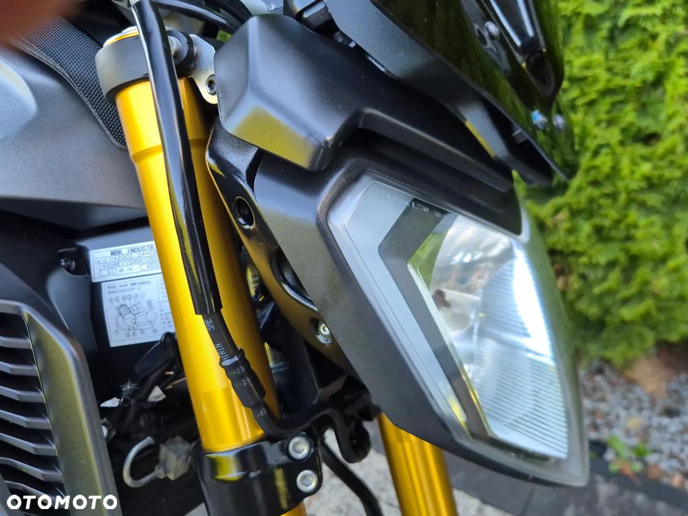 Yamaha MT - 12