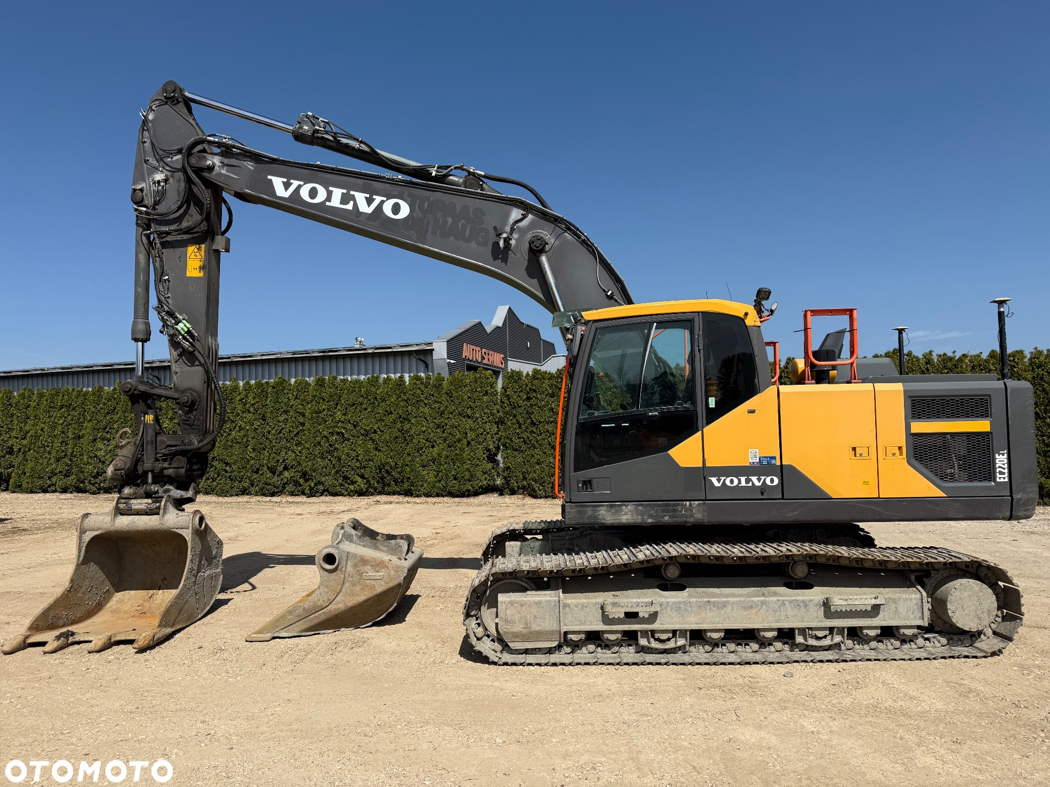 Volvo EC 220 EL - 2