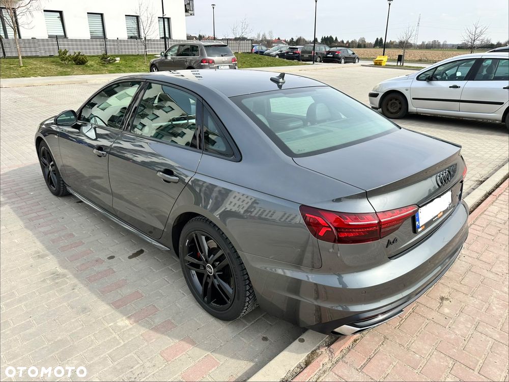 Audi A4 Limousine - 8