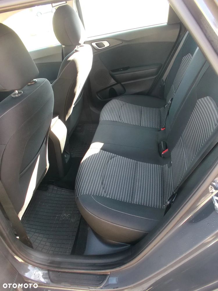 Kia Ceed 1.5 T-GDI M - 18
