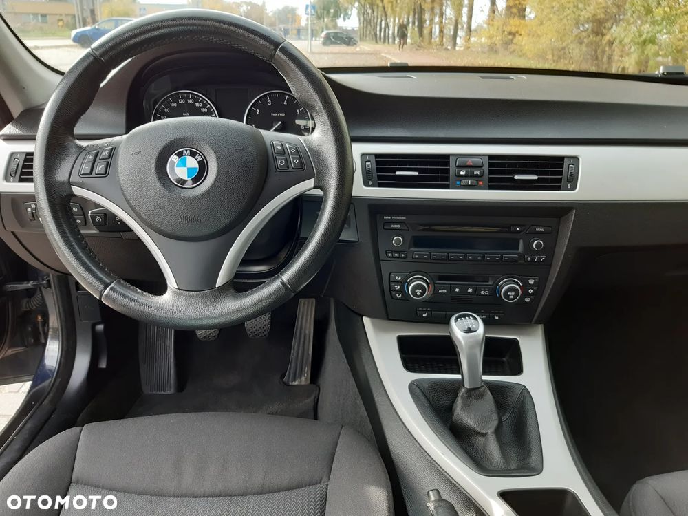 BMW Seria 3 318i Edition Lifestyle - 14