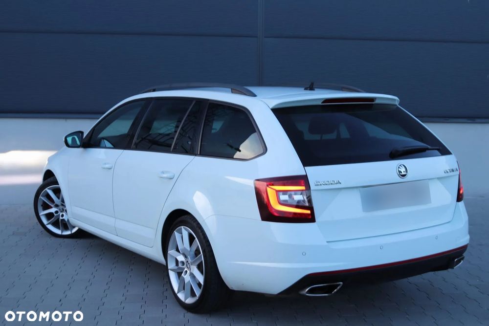 Skoda Octavia 2.0 TDI (Green tec) 4x4 DSG RS - 5